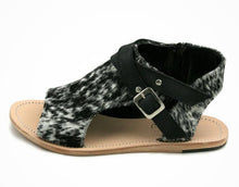 Load image into Gallery viewer, “Novilla” Cowhide Sandals