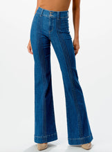 Load image into Gallery viewer, “Jennifer” Jeans