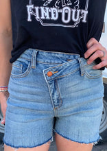 Load image into Gallery viewer, Crossfly Denim Shorts